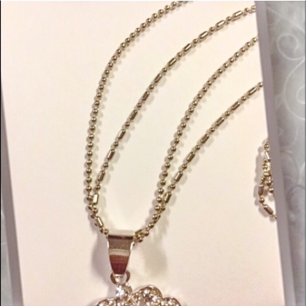 💖Crystal key pendant and necklace💖LAST ONE 💖 - Picture 2 of 3